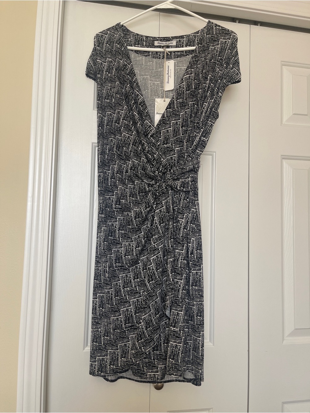 Tommy Bahama Black & White Knot-Front Midi Dress